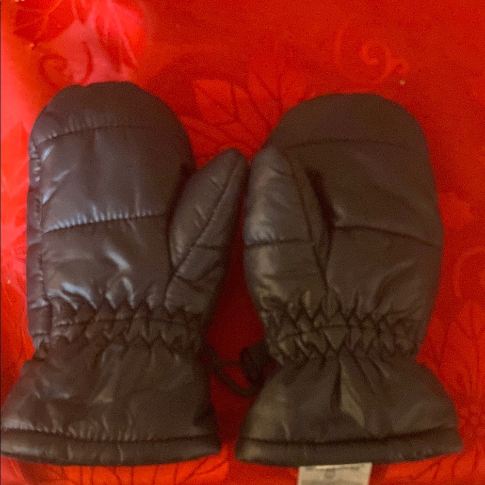 Baby Gap Black Quilted Mittens